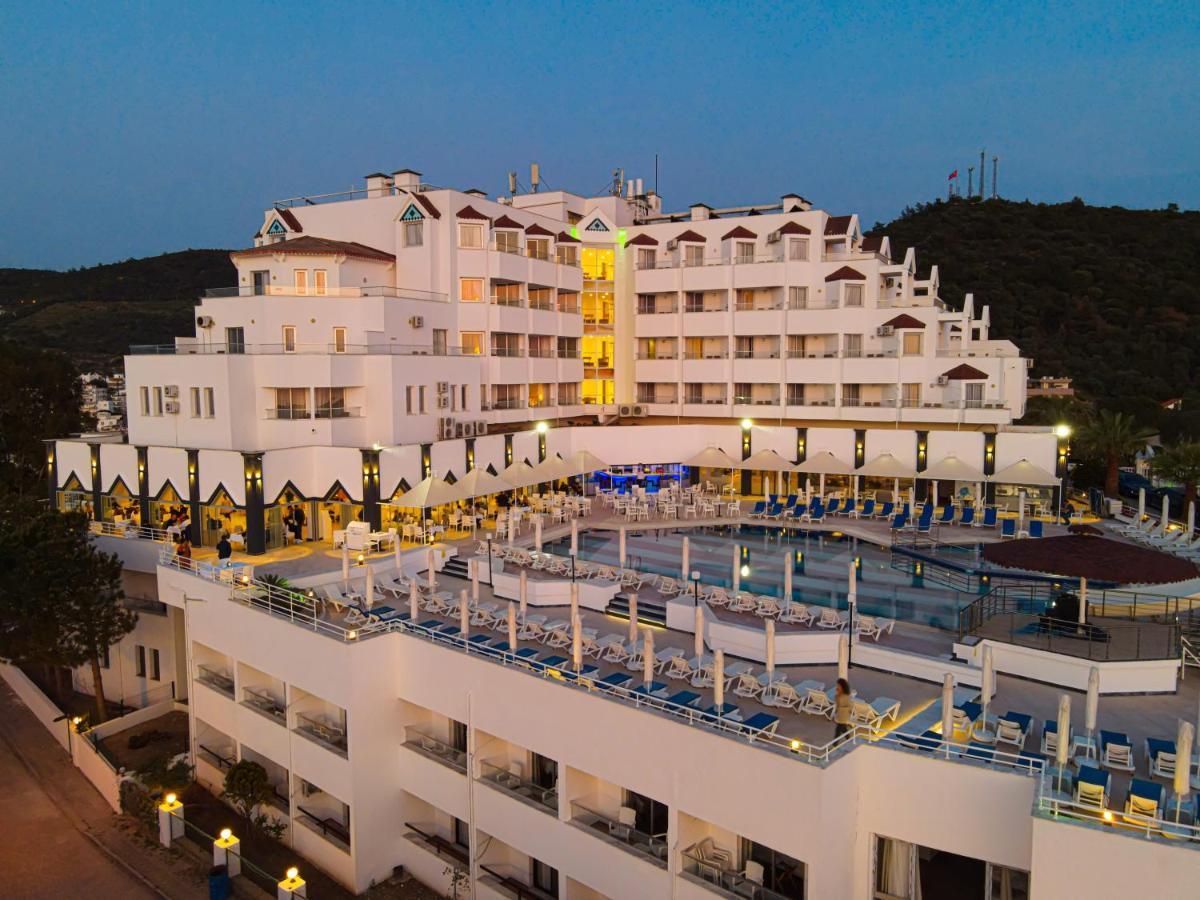 Roseira Beach Resort Gulluk Zewnętrze zdjęcie